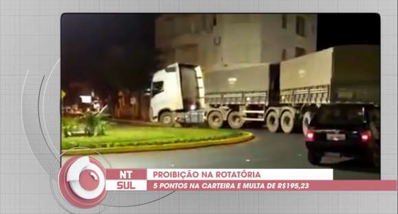 Viraliza imagem de bitren na rotatória da Cinco Esquinas