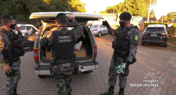 BM apreende maconha e cocaína após abordagem